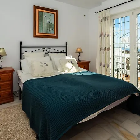 فيلة Olivos With Heated Pool *