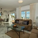 Olivos With Heated Pool *