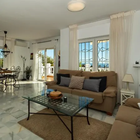 Olivos With Heated Pool *