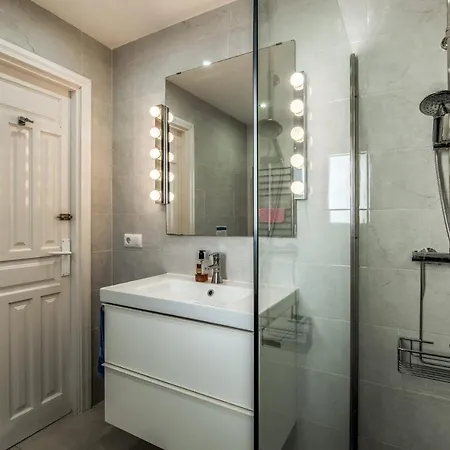 Olivos With Heated Pool *