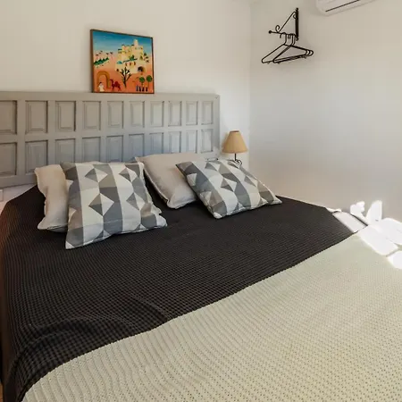 Olivos With Heated Pool