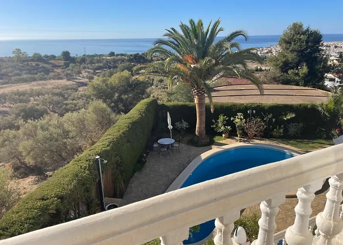 Olivos With Heated Pool * Nerja