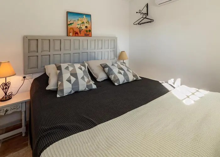 Olivos With Heated Pool