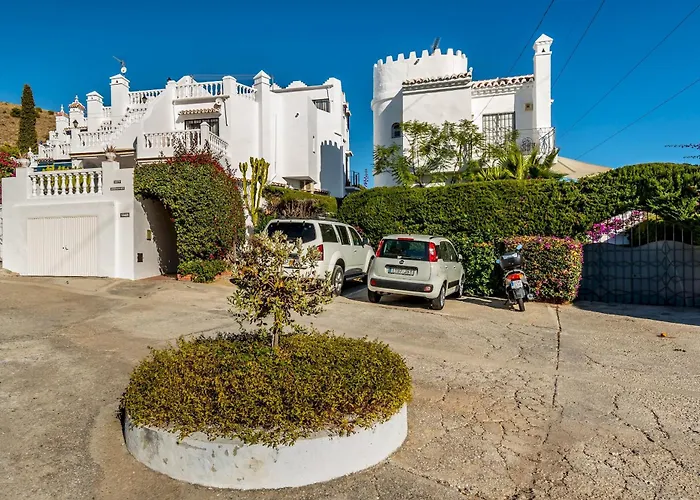 Olivos With Heated Pool