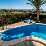 Olivos With Heated Pool Villa